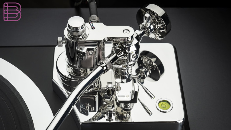 Introducing-The-E.A.T.-F-Dur-Turntable-1