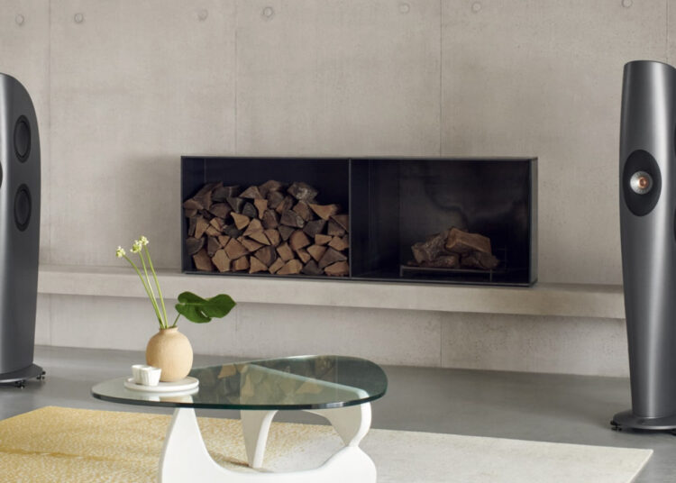 KEF-Blade-One-Meta-Single-Apparent-Source-Speaker