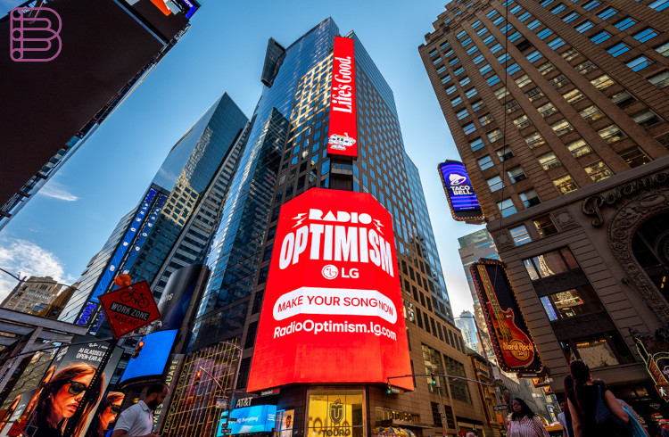 LG’s-Radio-Optimism-Harnessing-AI-to-Celebrate-Love-and-Connection-1