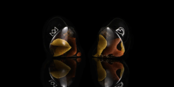 Noble-Audio-Agis-II-Tribrid-Universal-IEMS