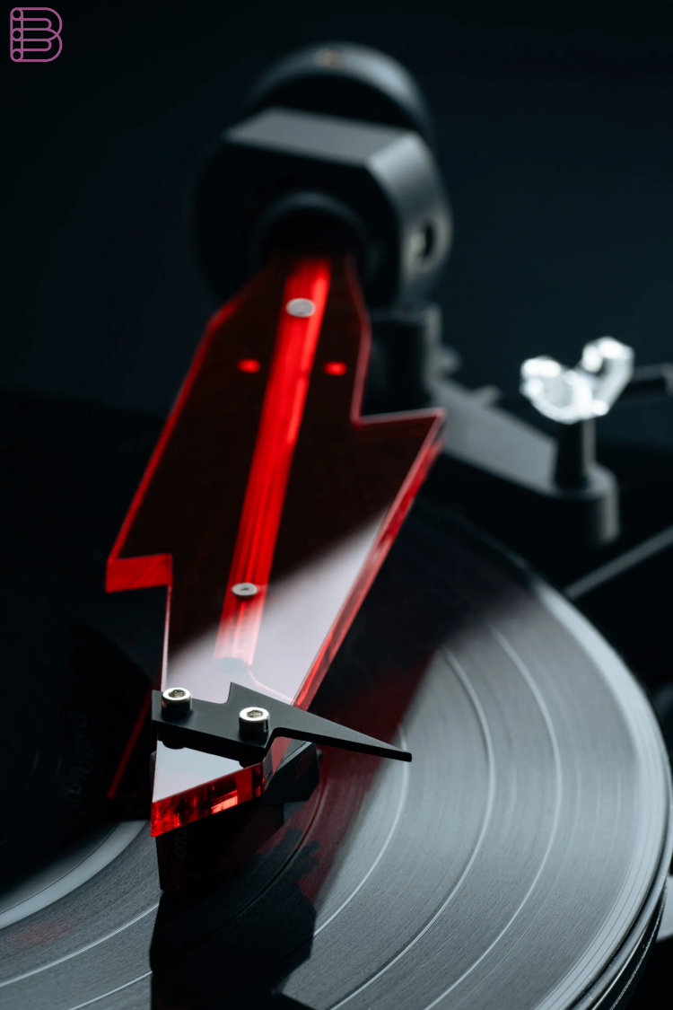 Pro-Ject-AC:DC-Turntable-Limited-Edition-1