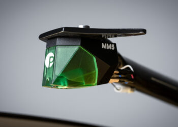 Pro-Ject-Audio-Pick-it-MM-5-For-Vinyl-Lovers