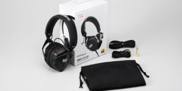 Roland-VMH-S100-Headphones