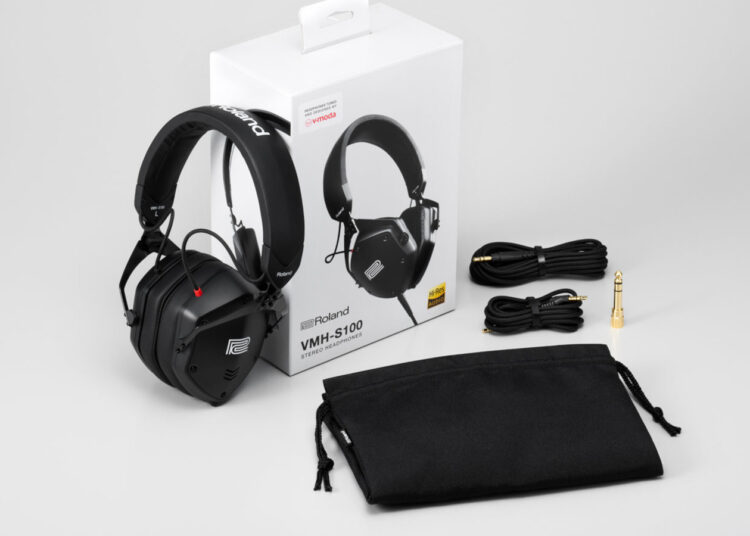 Roland-VMH-S100-Headphones