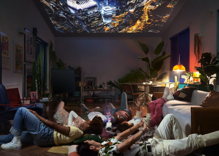 Samsung-Freestyle-Smart-And-Flexible-Projector