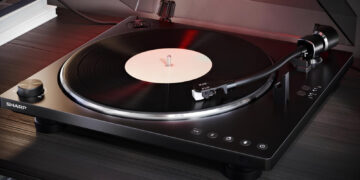 Sharp-RP-TT100-is-A-Modern-Spin-on-Vinyl-Revival