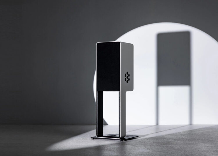 Silent-Pound-Bloom-Loudspeaker