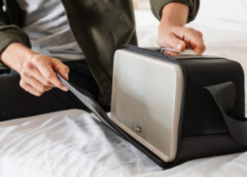 Teufel-Boomster-Bag-For-Comfortable-Carrying