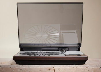 The-Beogram-4000-CTurntable