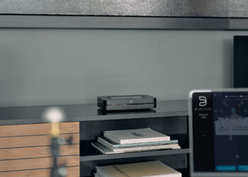 The-Bluesound Dirac-Live-Room-Calibration-Kit