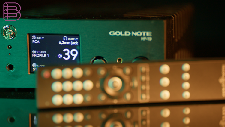 The-Gold-Note-HP-10-Headphone-Amplifier-1