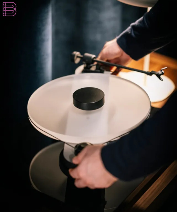 The-Pro-Ject-Elemental-Final-Edition-Turntable-1