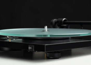 The-Pro-Ject-T1-EVO-Turntable