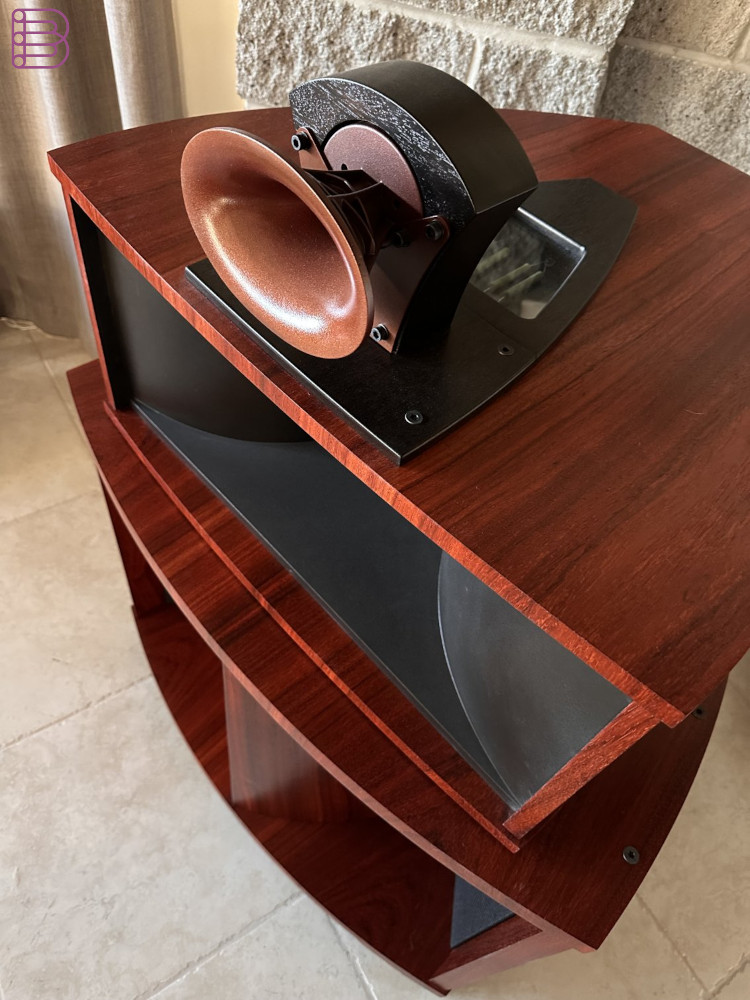 Volti-Audio-Vittora-Speaker's-1