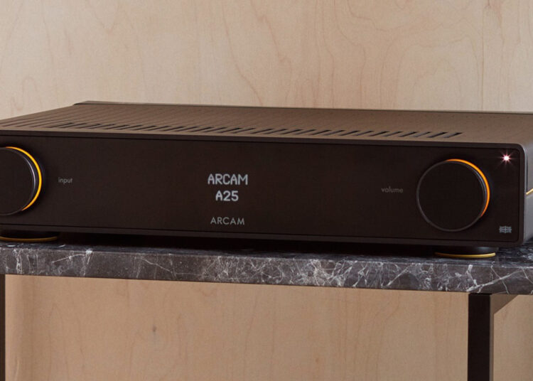 arcam-radia+-integrated-amplifiers-now-shipping-in-north-america