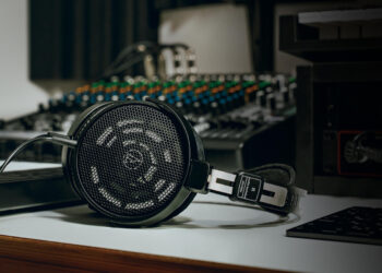 audio-technica-ath-r30x-professional-open-back-reference-headphones