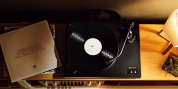 audio-technica-is-all-about-analog-at-axpona-2025