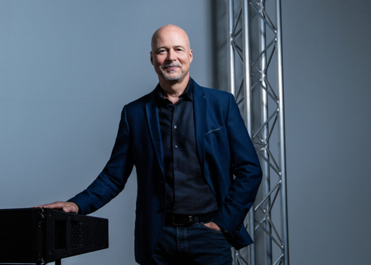 d&b-Group-Announces-Leadership-Transition