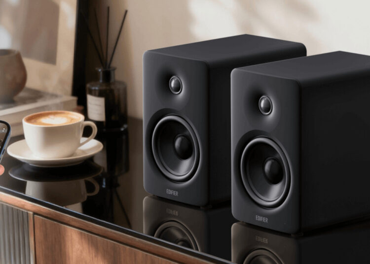 edifier-shows-m90-compact-active-speaker-at-ces2026