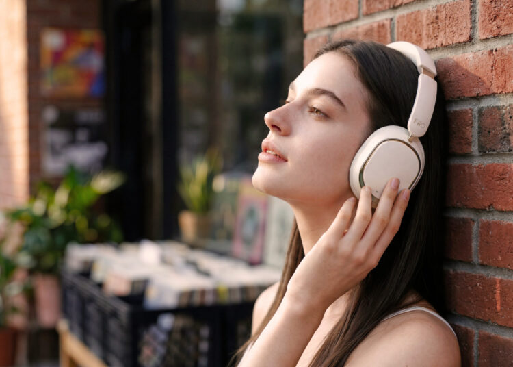 fiio-announces-eh13