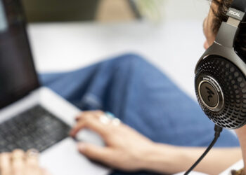 focal-lensys-professional-heapdhones