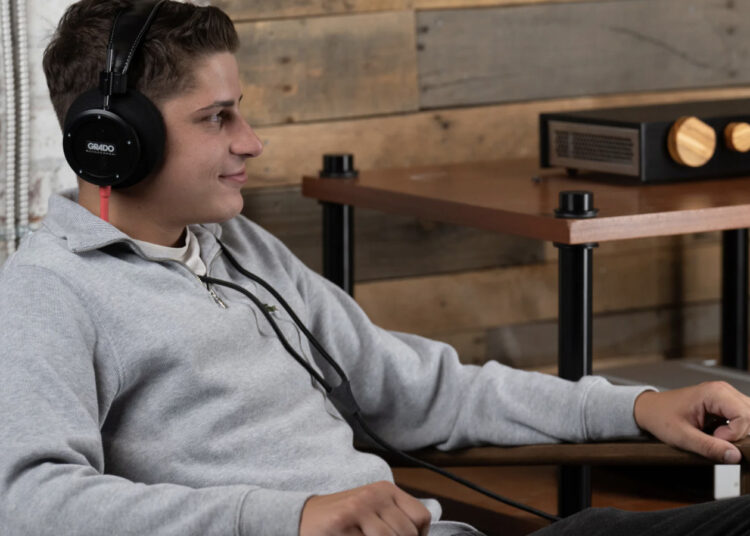 grado-signature-s750-now-shipping-in-the-us