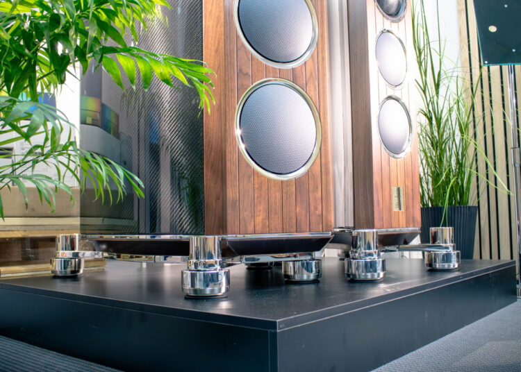 isoacoustics-gaia-neo-rang-fuels-oem-division-growth