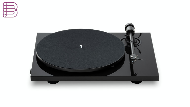 pro-ject-E1.2-plug-and-play-audiophile-turntable-2