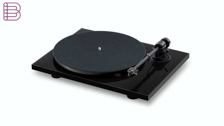 pro-ject-E1.2-plug-and-play-audiophile-turntable-4