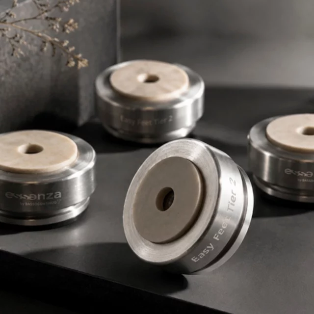 Less vibration, more music. 🎧
Essenza by Bassocontinuo's new Easy Feet brings affordable, precision-engineered vibration isolation to your setup — whether it's under your electronics, monitors, or turntable.
CNC-machined stainless steel. Three dedicated tiers. From €89.
Full story via link in bio 🔗
#Bassocontinuo #EasyFeet #HiFi #VibrationIsolation #TurntableSetup #HighEndAudio #AudiophileGear #HighEndVienna2026