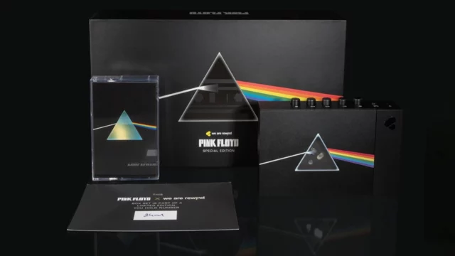 Pink Floyd meets We Are Rewind. 🌈 The WE-001 Pink Floyd Edition ships with an exclusive Dark Side of the Moon cassette. Link in bio. #WeAreRewind #PinkFloyd #DarkSideOfTheMoon #CassetteTape #RetroTech #VinylCulture #MusicHistory #LimitedEdition #AudioGear #BestOfHighEnd