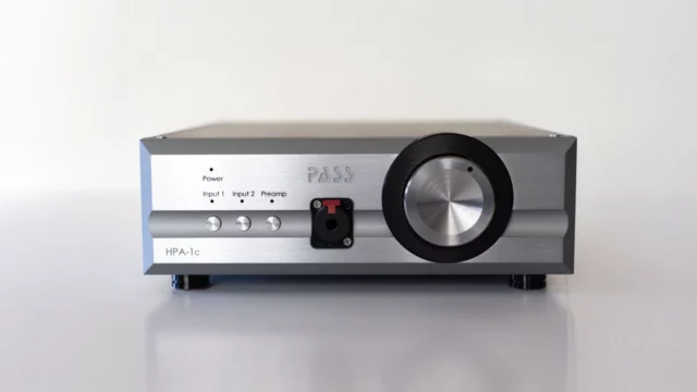 Class A, refined. The Pass Labs HPA-1c brings a stronger power supply and a blacker background to a hi-fi icon. Link in bio for the full story. #PassLabs #HPA1c #HeadphoneAmp #ClassAAudio #HighEndAudio #Preamplifier #AudiophileGear #HiFi #MadeInUSA #Headphones