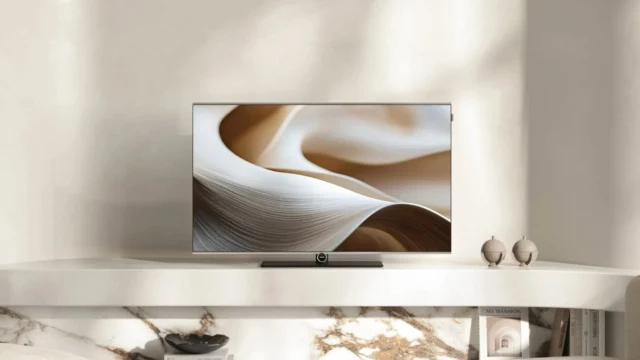 Design as considered as the picture it produces. 📺 Meet the Loewe Antares — hand-calibrated 4K OLED, modular 360° design, built in Germany. Link in bio. #Loewe #LoeweAntares #OLED #4KTV #GermanEngineering #HomeCinema #Design #Audiophile #TVsetup #MadeInGermany