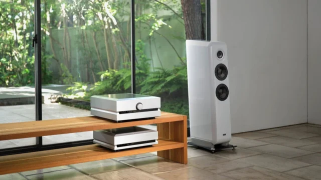 Class D used to be a dirty word in high-end audio. Not anymore. Full story on how digital switching conquered high-end amplification — link in bio. #ClassD #HighEndAudio #Amplifier #TAD #Rotel #HiFi #AudiophileLife #HomeAudio #StereoSystem #AudioTech