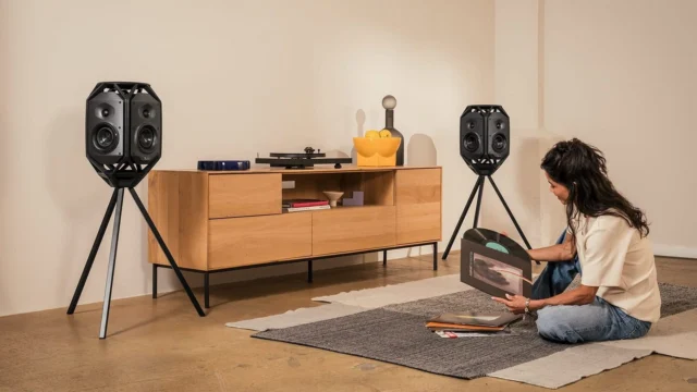 First Look: Teufel IKONIO — 8 drivers, 650W Class D, AirPlay 2 and full multiroom streaming, in one striking cabinet. Link in bio. #teufel #ikonio #highendaudio #hifi #wirelessspeaker #audiophile #hifisetup #airplay #smartspeaker #musiclovers