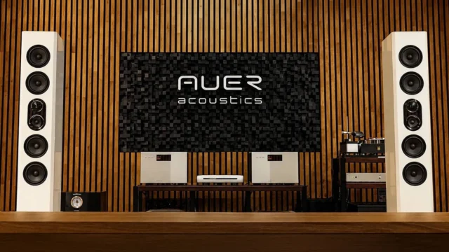 Auer Acoustics crowns the Versura line with the V6 — diamond tweeter, four sealed bass drivers, solid Tankwood cabinet. Link in bio. #aueracoustics #versura #highendaudio #hifi #loudspeakers #audiophile #hifisetup #tankwood #hometheater #musiclovers