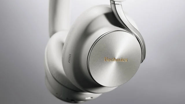 Meet the new Technics flagship 🎧 The EAH-A1000 pairs a newly developed 40 mm Magnetic Fluid Driver with Adaptive Noise Cancelling and a refined Flow Arm design. Available now, $449. Link in bio for the full story. #Technics #EAHA1000 #Headphones #Audiophile #HiFi #FlagshipHeadphones #NoiseCancelling #HighEndAudio #NewGear #BestOfHighEnd