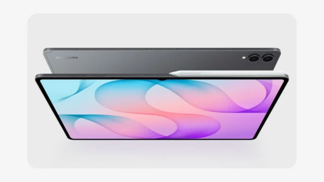 Samsung's new Galaxy Tab S12 Series is here — thinner, faster, and the first Android tablet with Adobe Photoshop pre-installed. Galaxy Tab S12 Ultra and Tab S12+, from €1,299, landing in the Benelux on 7 October. Link in bio for the full story. #Samsung #GalaxyTabS12 #GalaxyTabS12Ultra #SamsungTablet #GalaxyAI #AdobePhotoshop #TechNews #Tablet #AndroidTablet #HighEndTech