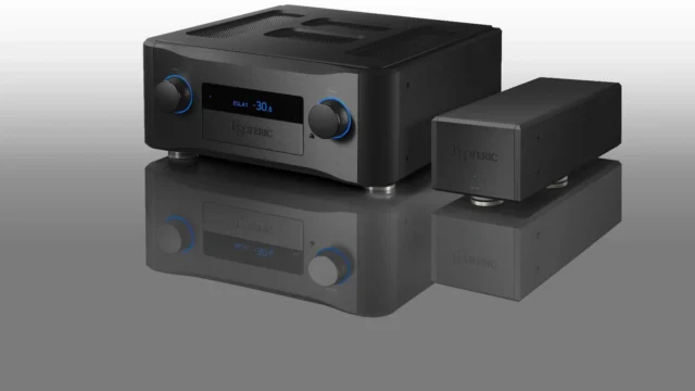 Esoteric's F-Series goes black ⬛ The F-01 B, F-02 B and PS-01F B bring a meticulously finished black-anodized exterior to Esoteric's flagship integrated amplifier platform. Arriving in the US, UK and Europe this October. Link in bio for the full story. #Esoteric #HighEndAudio #IntegratedAmplifier #Hifi #Audiophile #BlackEdition #JapaneseAudio #Amplifier #StereoSystem #LuxuryAudio