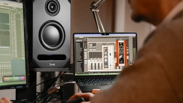 Teufel Studio 5X BT: coaxial studio monitors with Bluetooth aptX HD built in. €549/pair. Link in bio. #teufel #studiomonitors #hifi #audiophile #bluetoothaudio #musicproduction #homestudio #audiogear
