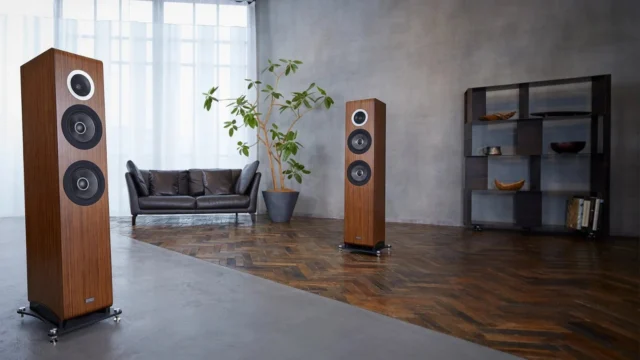 Beryllium meets aramid 🔊 TAD's Evolution Two floorstander pairs a 25mm beryllium dome tweeter with twin MACC woofers - a decorated performer with a Stereo Sound Grand Prix to its name. Link in bio for the full story. #TAD #TADEvolutionTwo #Loudspeakers #Beryllium #Floorstanders #HighEndAudio #Audiophile #HiFi #JapaneseEngineering #BestOfHighEnd