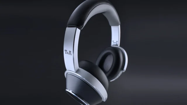 Inspired by a stormy night sky. T+A's Solitaire T Pro Nightflight: Dolby Atmos, Studio Pro mode with its own DAC and analogue amp, up to 50 hours.
Where do your headphones go with you? ✈️🎧👇
Full story via link in bio
#tplusa #solitaire #wirelessheadphones #headfi #dolbyatmos #audiophile #hifi #travelaudio