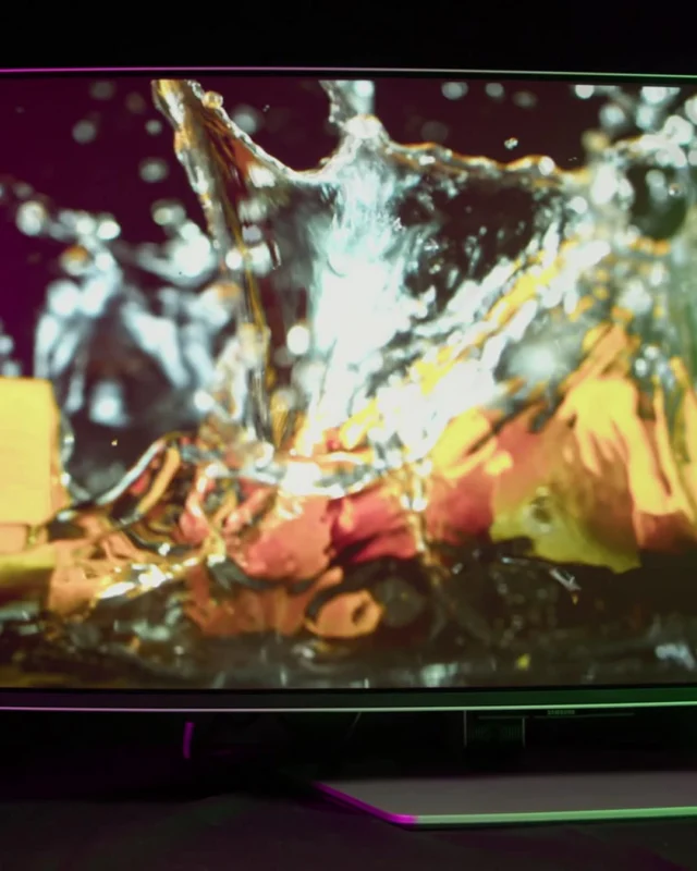 The answer to Wednesday's quiz: €999 💶 That's what Samsung's Odyssey OLED G8 (G80SH) costs in Belgium right now, down from its launch price. Who guessed right? 👀
Swipe for our First Look: 32-inch 4K QD-OLED at 240Hz, the new Penta Tandem panel, Glare Free coating and full DisplayPort 2.1. Full video and article via the link in bio.
Would you pick OLED for your desk? 👇
#Samsung #OdysseyOLED #G80SH #QDOLED #gamingmonitor #bestofhighend