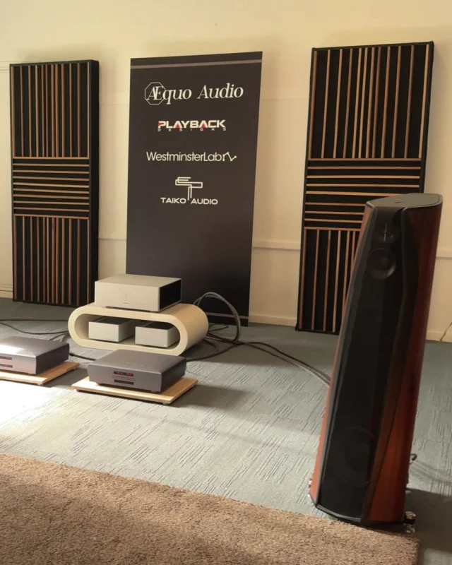 Knock on it and you hear… nothing. 🤫
The Aequo Audio Ensium isn't built, it's cast: the whole cabinet is poured from Aequo's own nanomaterial, twice as stiff as aluminium with ten times better damping. 130 kg per speaker, phase-aligned drivers, and a shape designed to make it disappear. Even a 20-watt tube amp can drive it.
Seen and heard at Dutch Audio Event 2026. Full report and video via the link in bio.
Which finish would you pick? 👇
#AequoAudio #Ensium #DutchAudioEvent #loudspeakers #bestofhighend #highendaudio #hifi #audiophile