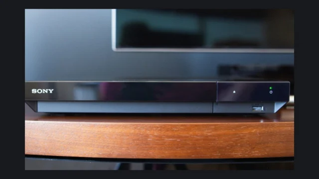End of an era 💿 Sony has discontinued the UBP-X700, its last standalone UHD Blu-ray player, and no successor is in sight.
Team Disc or Team Stream? 👇
Full story via link in bio.
#Sony #UHDBluRay #4KBluRay #HomeCinema #PhysicalMedia #MovieNight #bestofhighend #hometheater