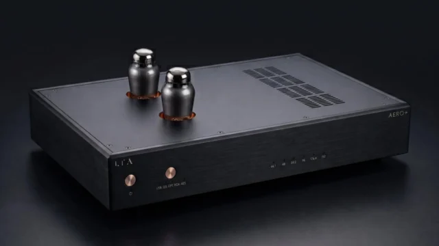 R2R chip, tubes on top, zero feedback ✨ The Linear Tube Audio Aero+ DAC ships in December. Link in bio.
#lineartubeaudio #aerodac #tubedac #r2r #tubes #dac #hifi #audiophile #highendaudio #bestofhighend
