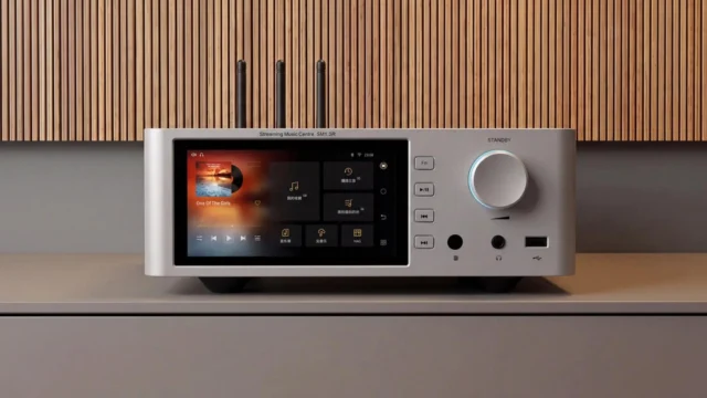 Shanling SM1.3R HD: 2K screen, R2R heart 🎶 Streamer, Kunlun Pro R2R DAC and headphone amp in one box. Roon Ready, Wi-Fi 6, out now. Link in bio.

#shanling #streamer #r2rdac #hifi #audiophile #headphoneamp #roonready #highend #homeaudio #bestofhighend