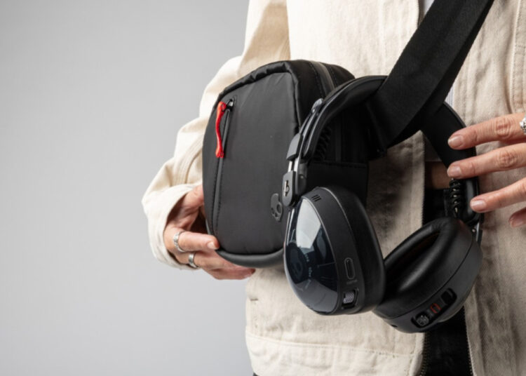 Skullcandy Revives a Classic with the Aviator 900 ANC Headphones