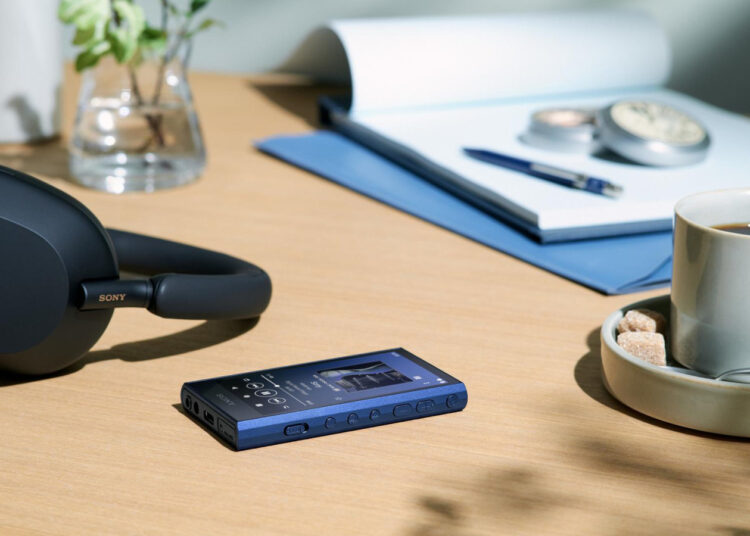 sony-introduces-AW306-walkman