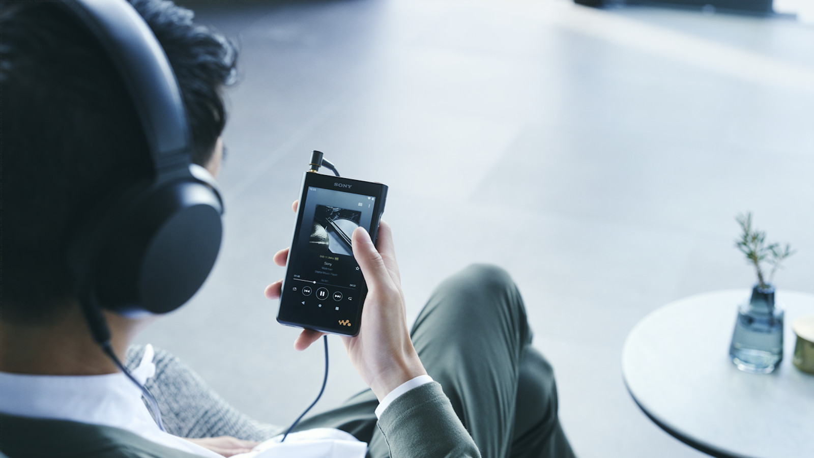 sony-introduces-new-signature-series-walkmans